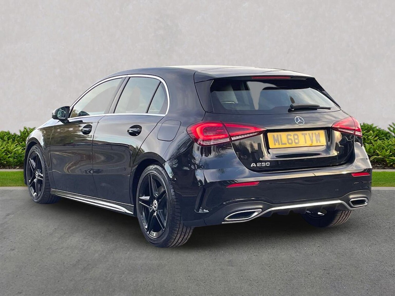 Used Mercedes-Benz A-Class 2018 for sale - 76791856: Photo 2