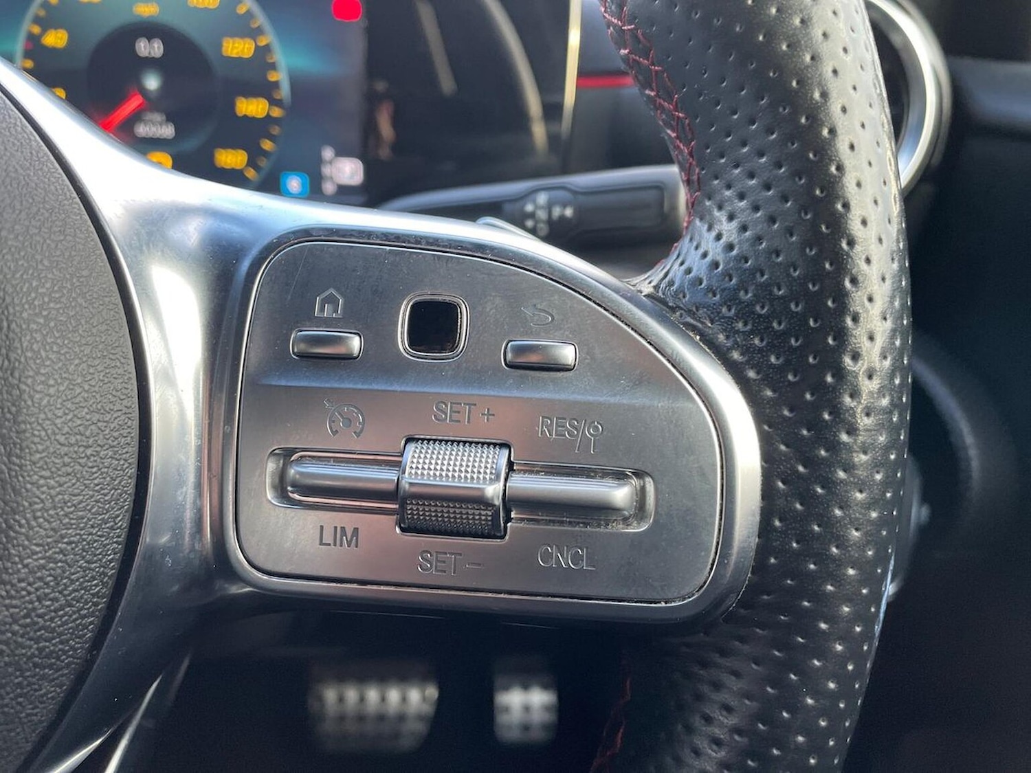 Used Mercedes-Benz A-Class 2018 for sale - 76791856: Photo 27