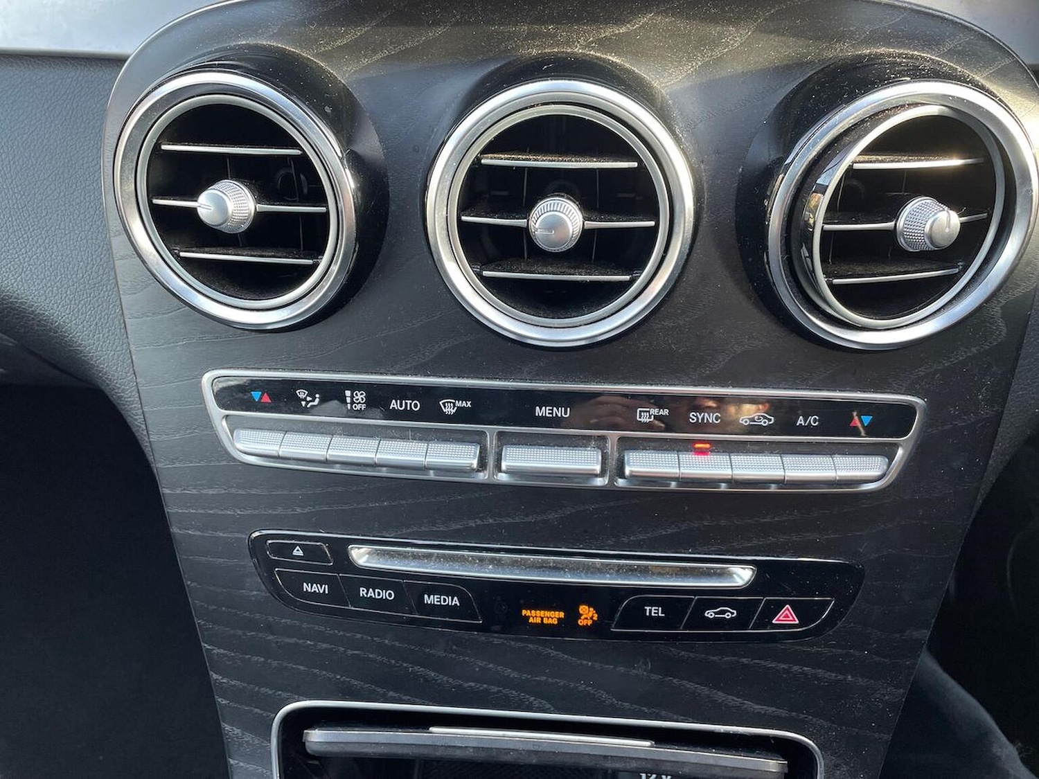 Used Mercedes-Benz GLC 2019 for sale - 76932299: Photo 12