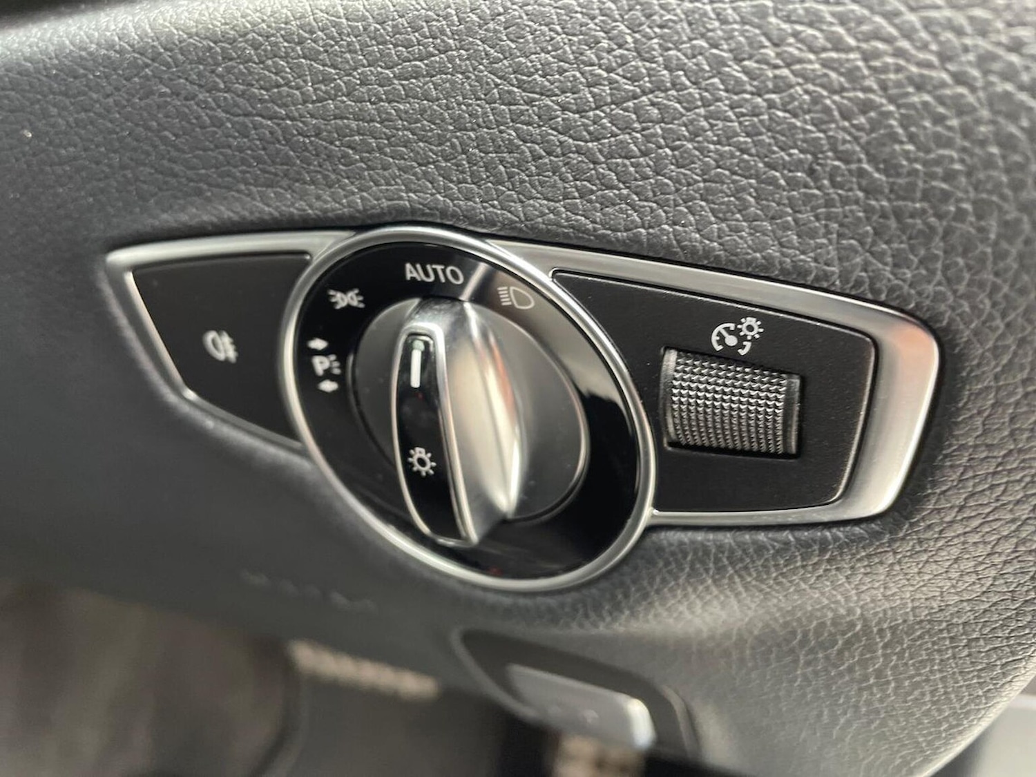 Used Mercedes-Benz E-Class 2018 for sale - 76149466: Photo 22