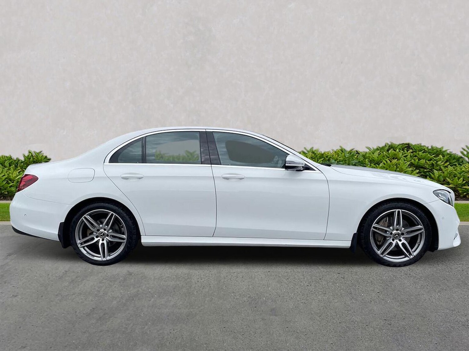 Used Mercedes-Benz E-Class 2018 for sale - 76149466: Photo 3