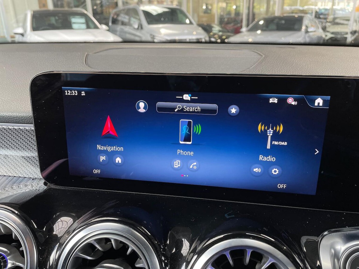 Used Mercedes-Benz GLB 2024 for sale - 76490550: Photo 11