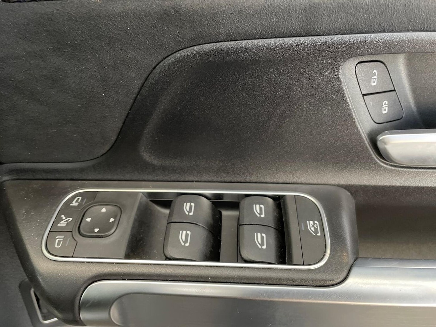 Used Mercedes-Benz GLB 2024 for sale - 76490550: Photo 21