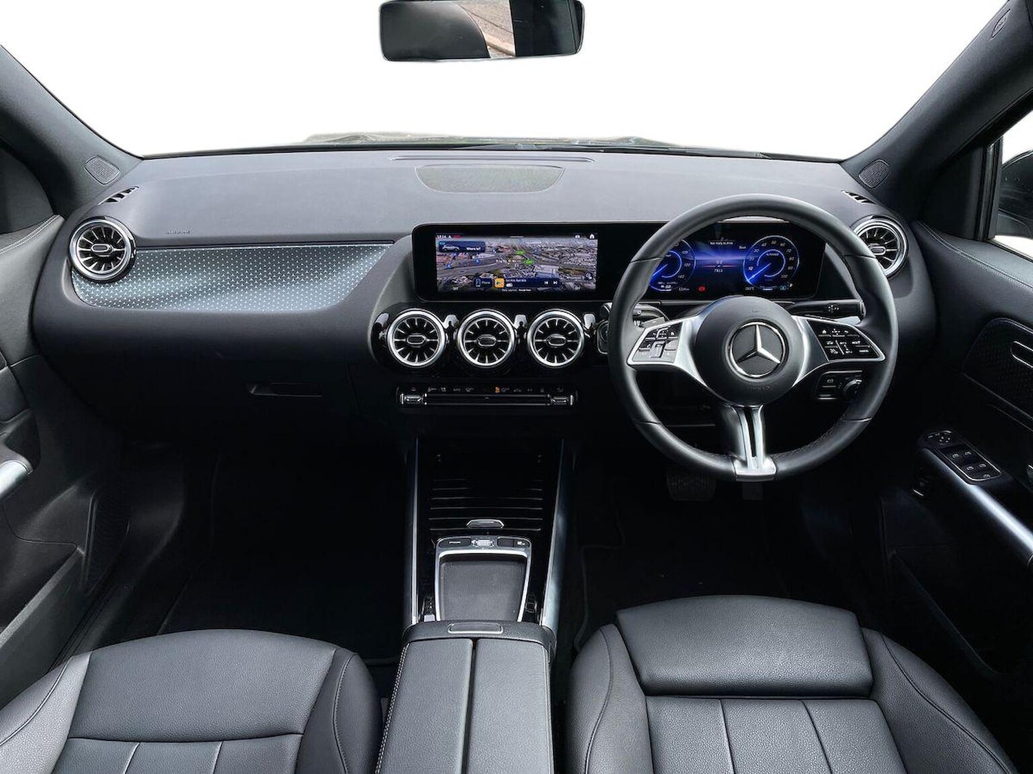 Used Mercedes-Benz EQA 2024 for sale - 76115481: Photo 8