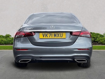 Used Mercedes-Benz E Class 2021 for sale - 76310135: Photo 4