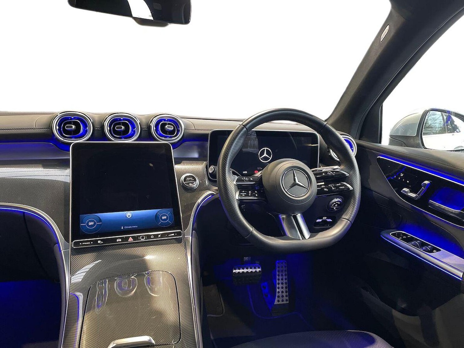 Used Mercedes-Benz GLC 2024 for sale - 76559840: Photo 17