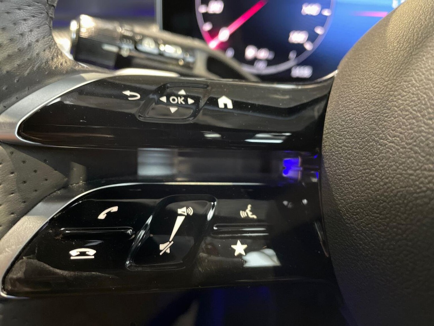 Used Mercedes-Benz GLC 2024 for sale - 76559840: Photo 28