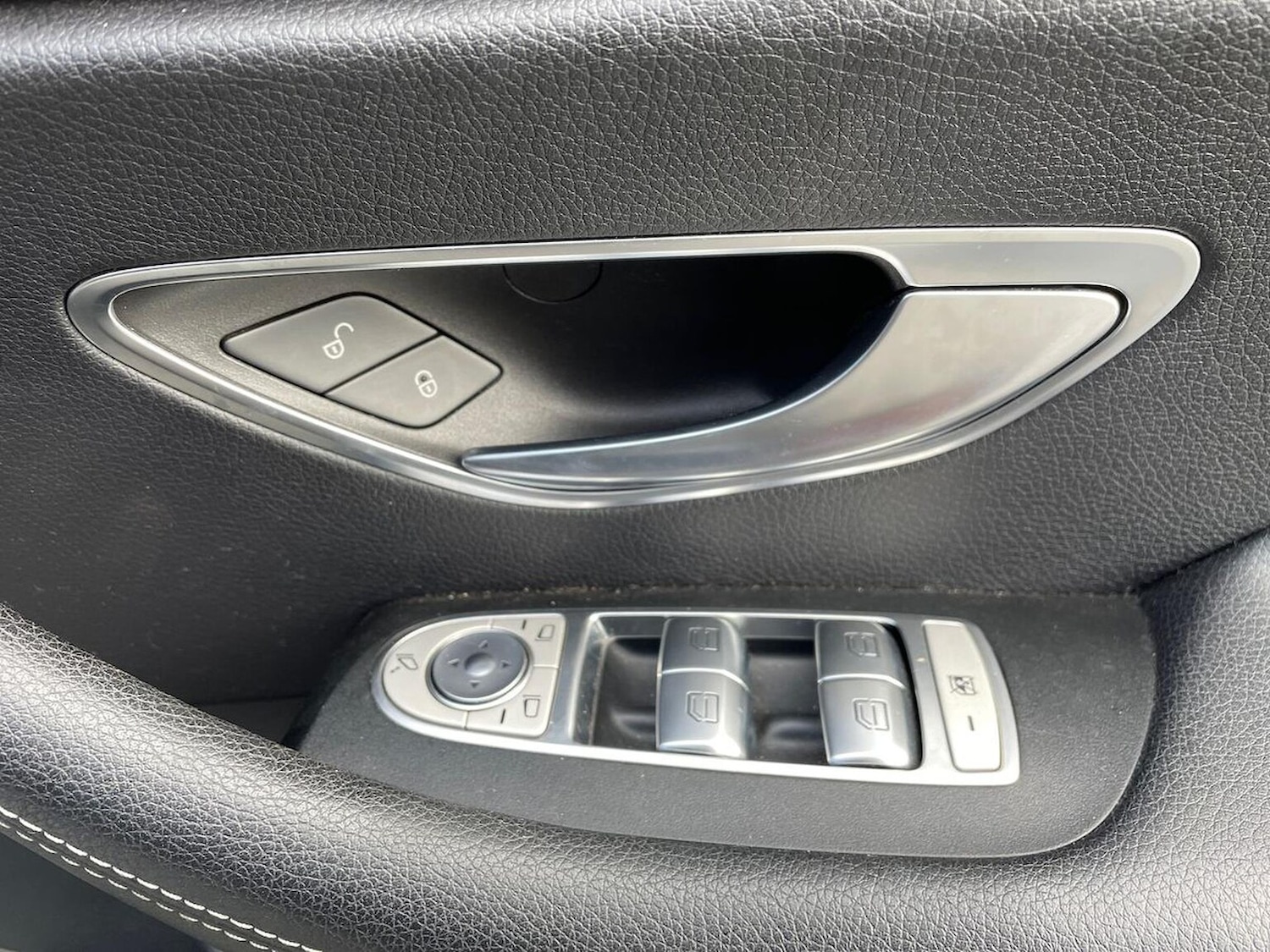 Used Mercedes-Benz E Class 2018 for sale - 76340632: Photo 21