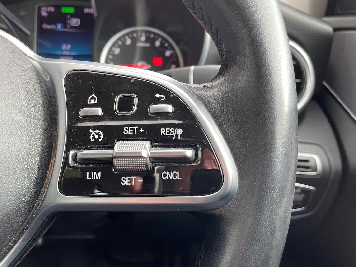 Used Mercedes-Benz C Class 2020 for sale - 76403434: Photo 27