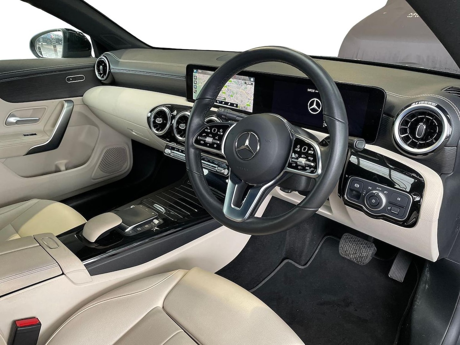 Used Mercedes-Benz CLA 2023 for sale - 76490546: Photo 15