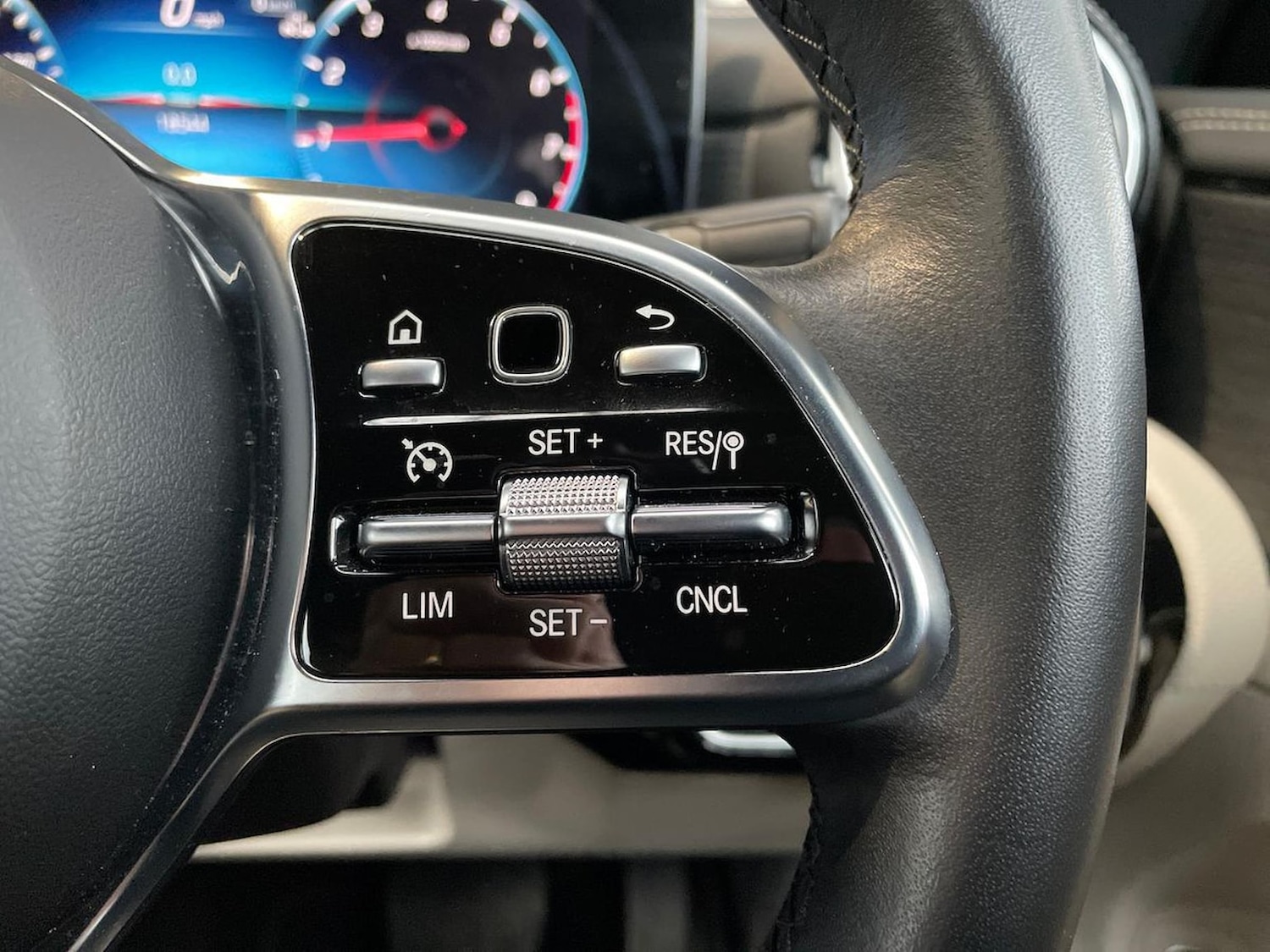 Used Mercedes-Benz CLA 2023 for sale - 76490546: Photo 27