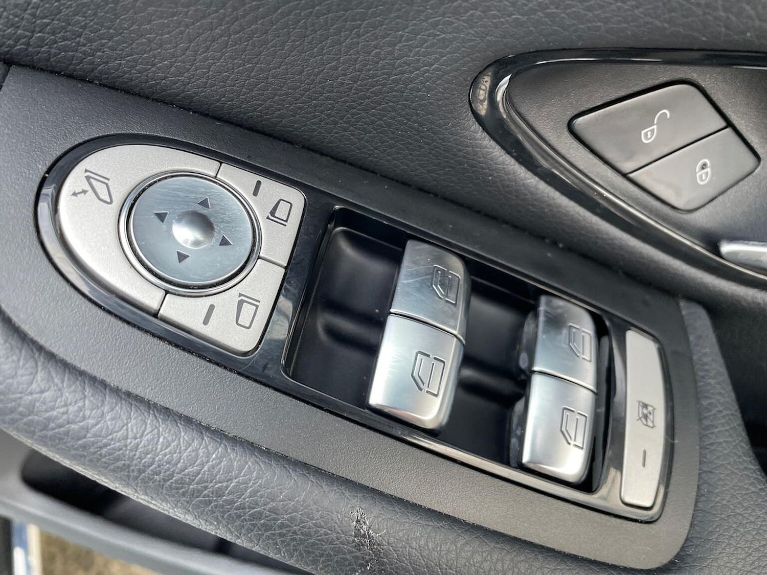 Used Mercedes-Benz C Class 2019 for sale - 77056944: Photo 23