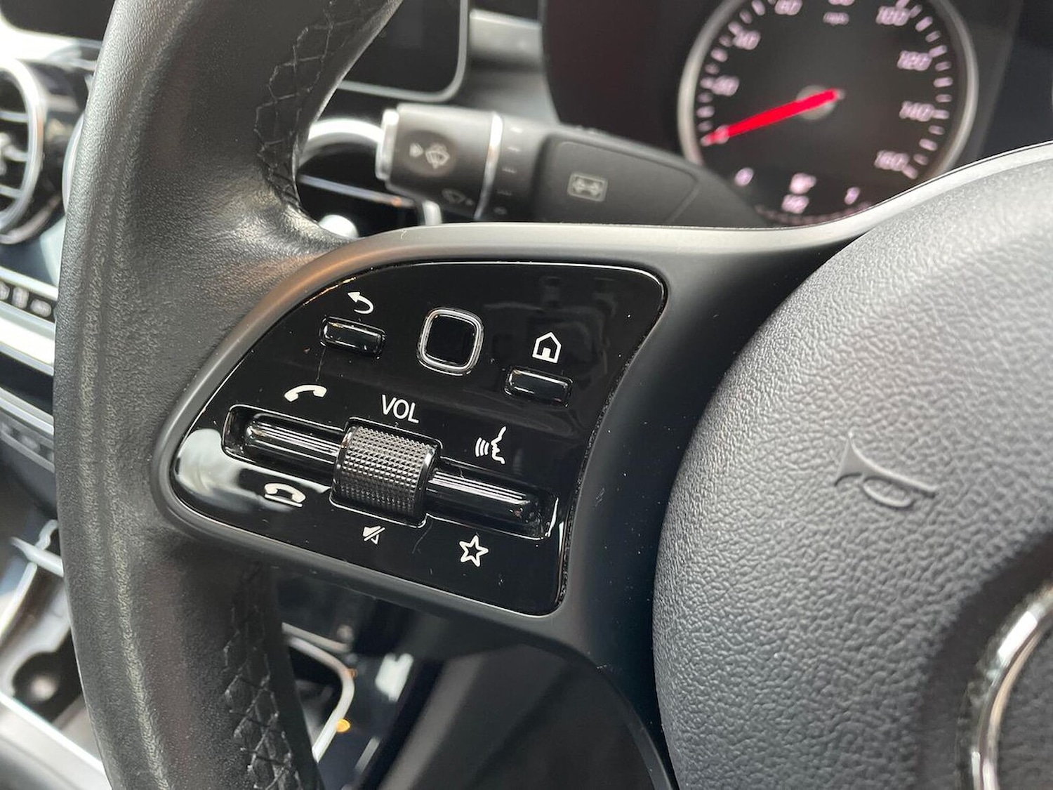 Used Mercedes-Benz C Class 2019 for sale - 77056944: Photo 28