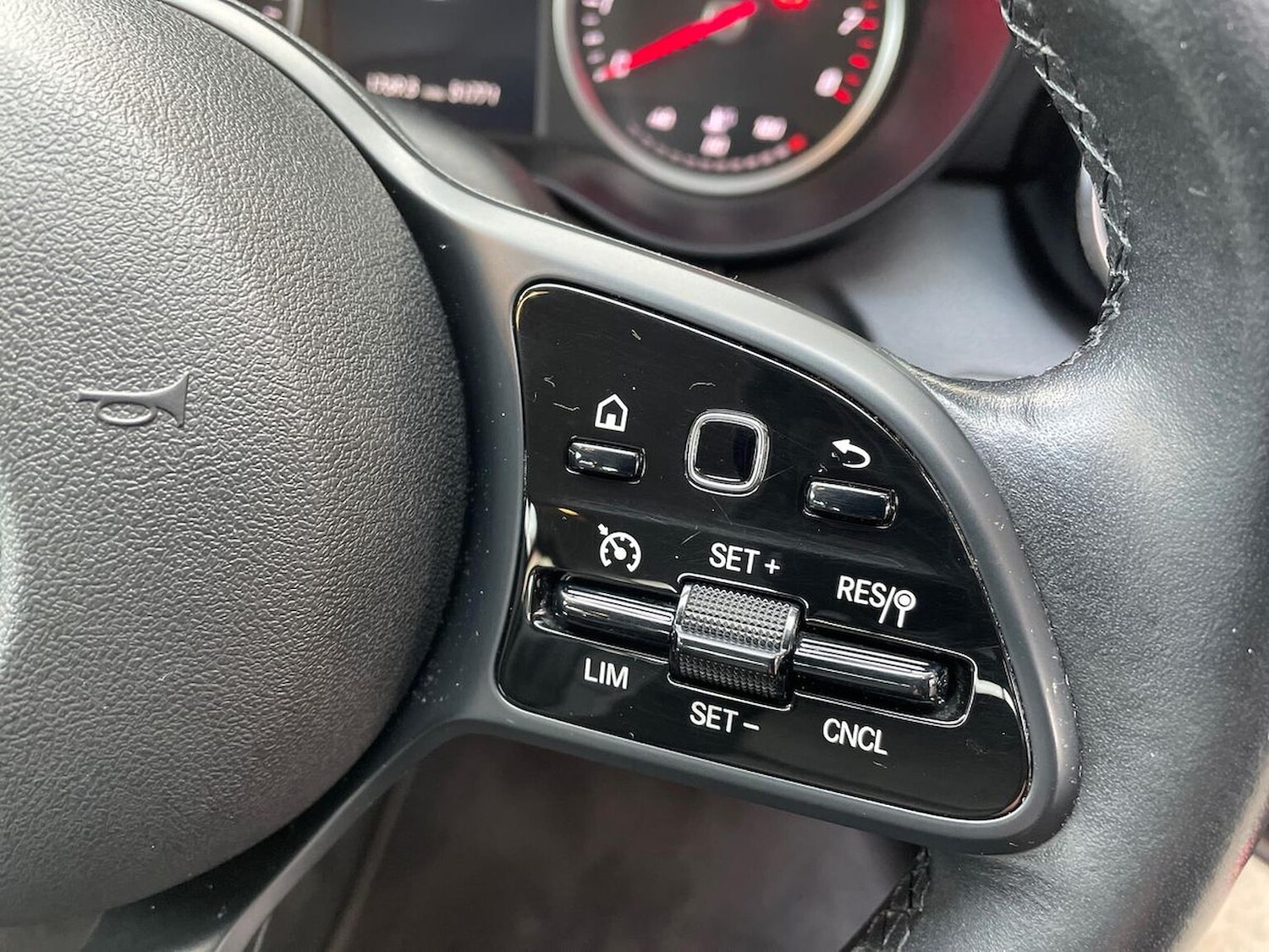 Used Mercedes-Benz C Class 2019 for sale - 77056944: Photo 29