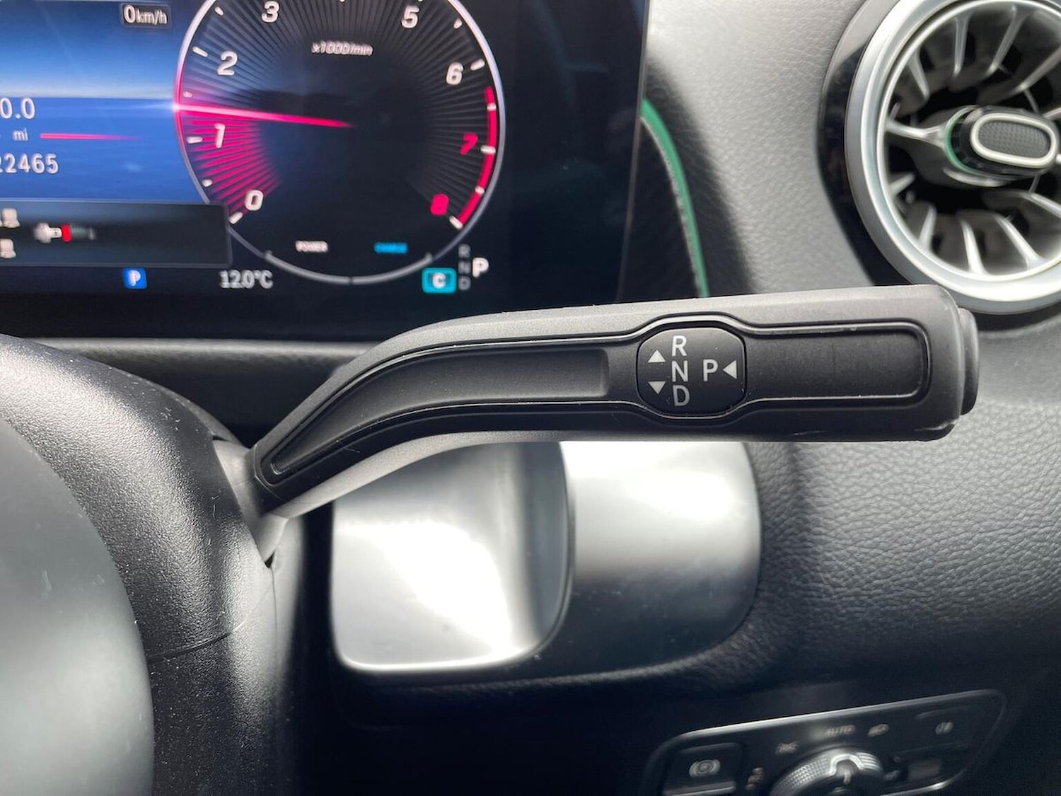 Used Mercedes-Benz GLB 2024 for sale - 76490552: Photo 31