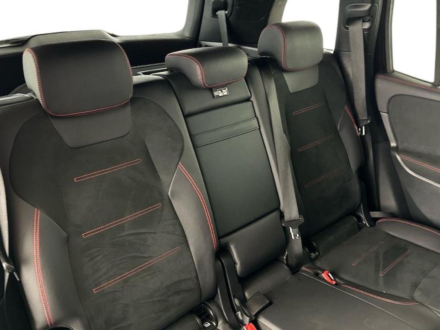 Used Mercedes-Benz GLB 2024 for sale - 76490552: Photo 8