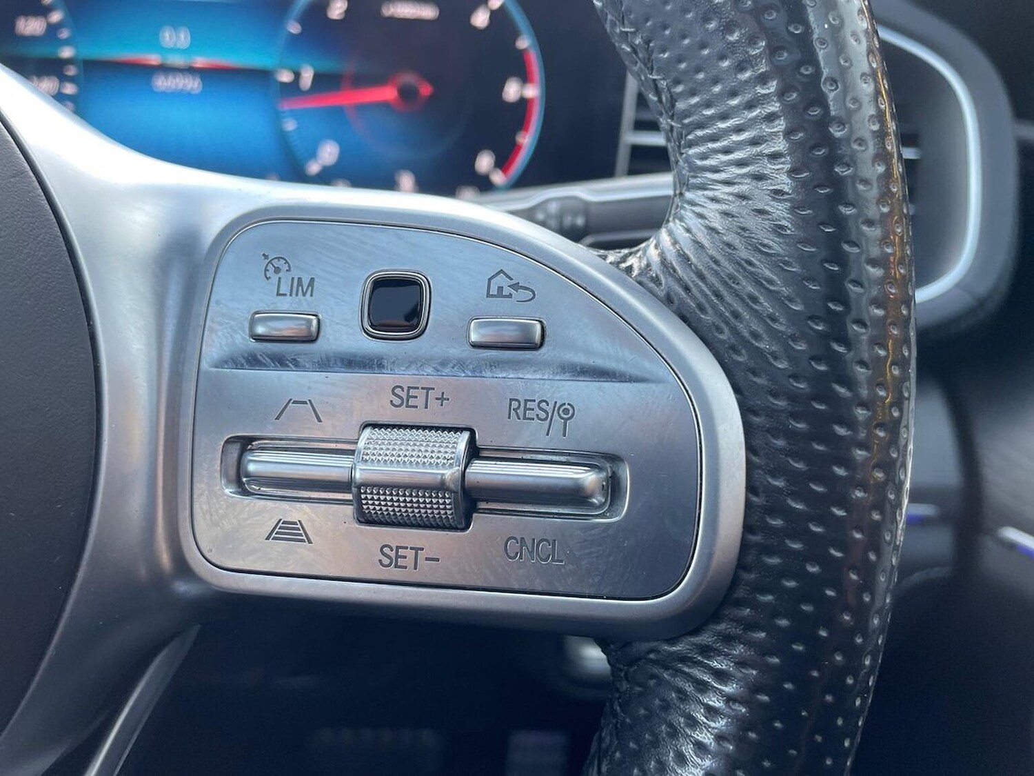 Used Mercedes-Benz GLS 2022 for sale - 76693411: Photo 27