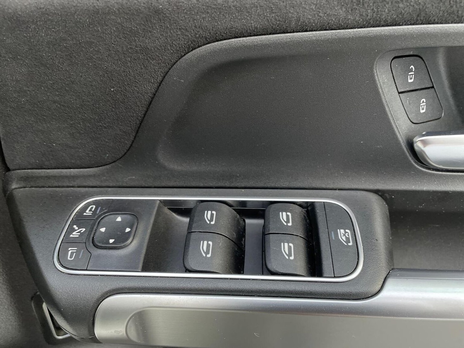 Used Mercedes-Benz GLB 2020 for sale - 76762406: Photo 21