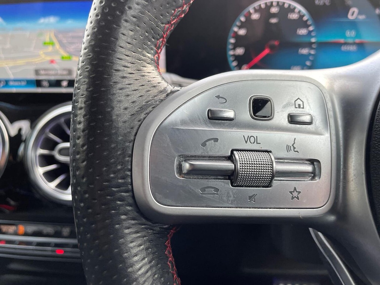 Used Mercedes-Benz GLB 2020 for sale - 76762406: Photo 26