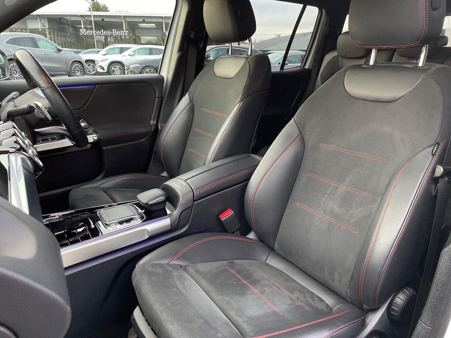 Used Mercedes-Benz GLB 2020 for sale - 76762406: Photo 31