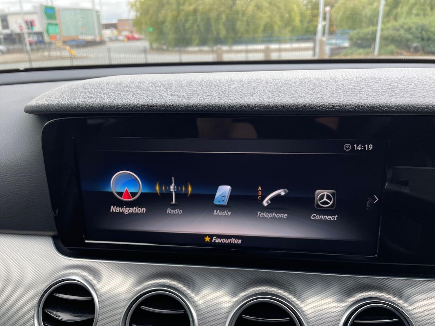 Used Mercedes-Benz E Class 2018 for sale - 76974577: Photo 11