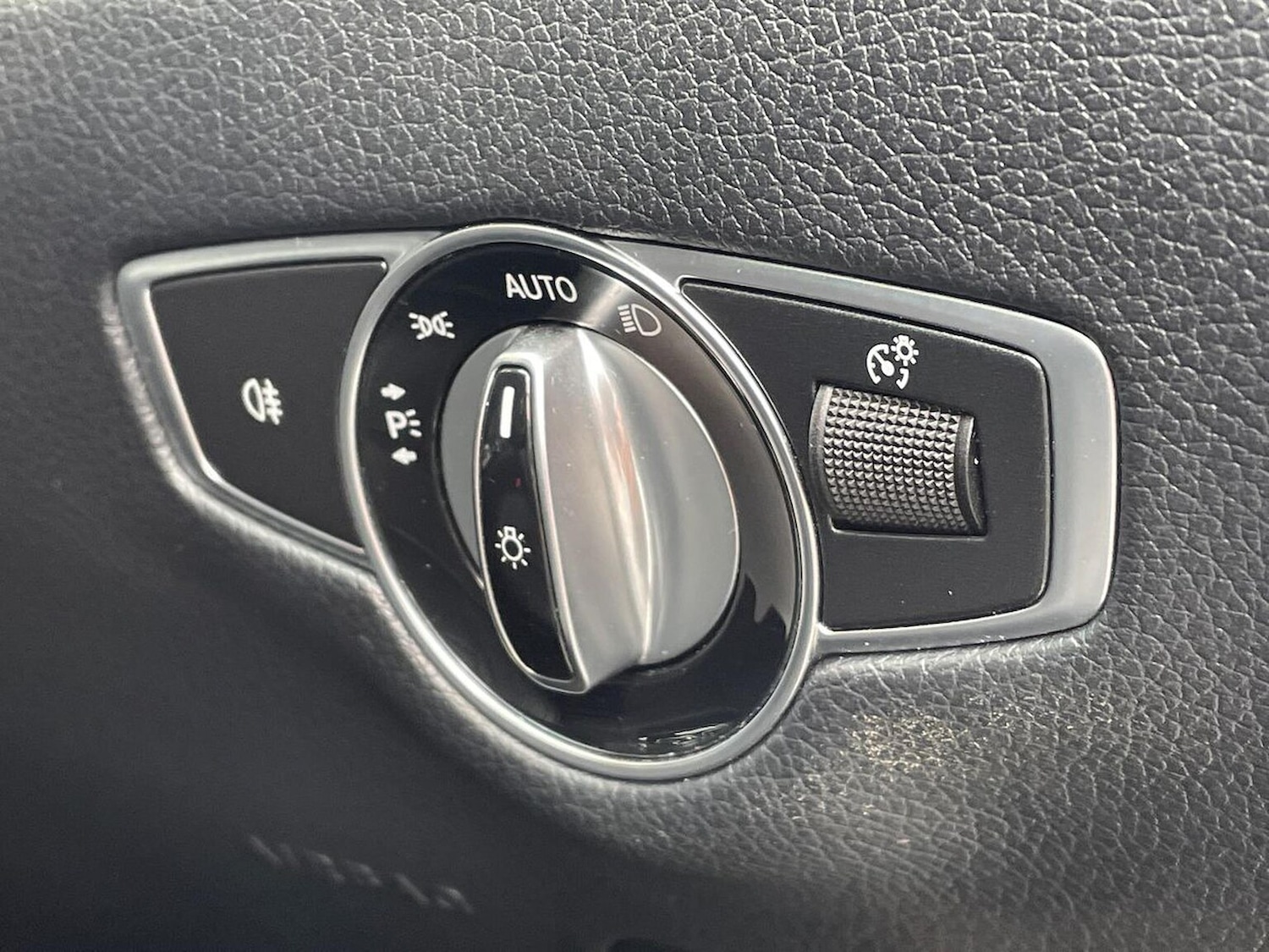 Used Mercedes-Benz E Class 2018 for sale - 76974577: Photo 22