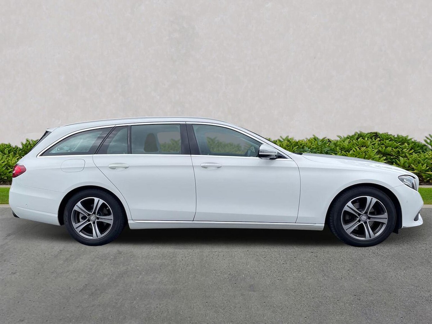 Used Mercedes-Benz E Class 2018 for sale - 76974577: Photo 3