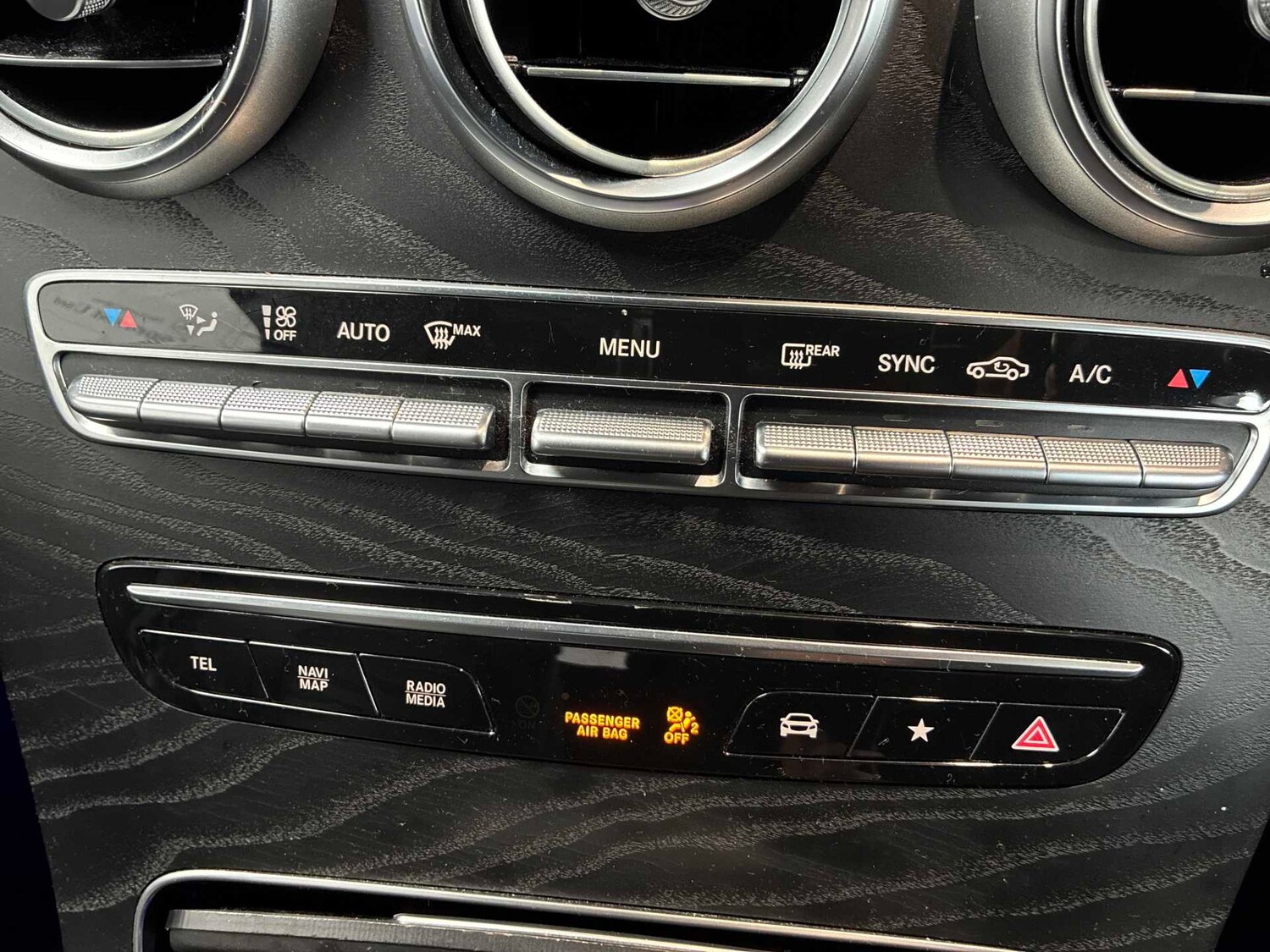 Used Mercedes-Benz GLC 2020 for sale - 78149960: Photo 12