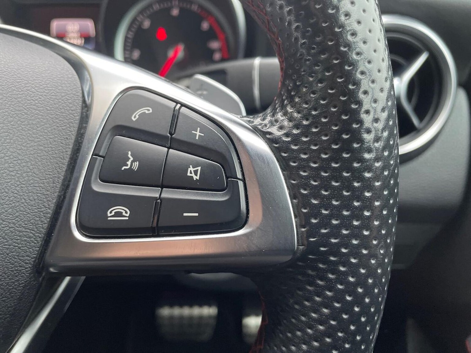 Used Mercedes-Benz GLA 2018 for sale - 76159588: Photo 27