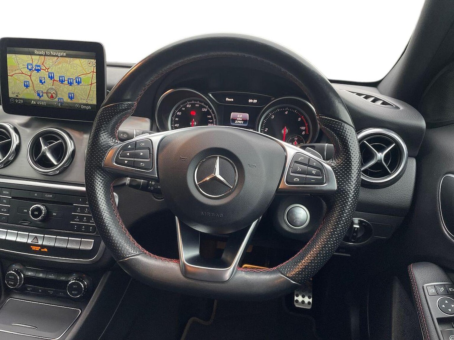 Used Mercedes-Benz GLA 2018 for sale - 76159588: Photo 9