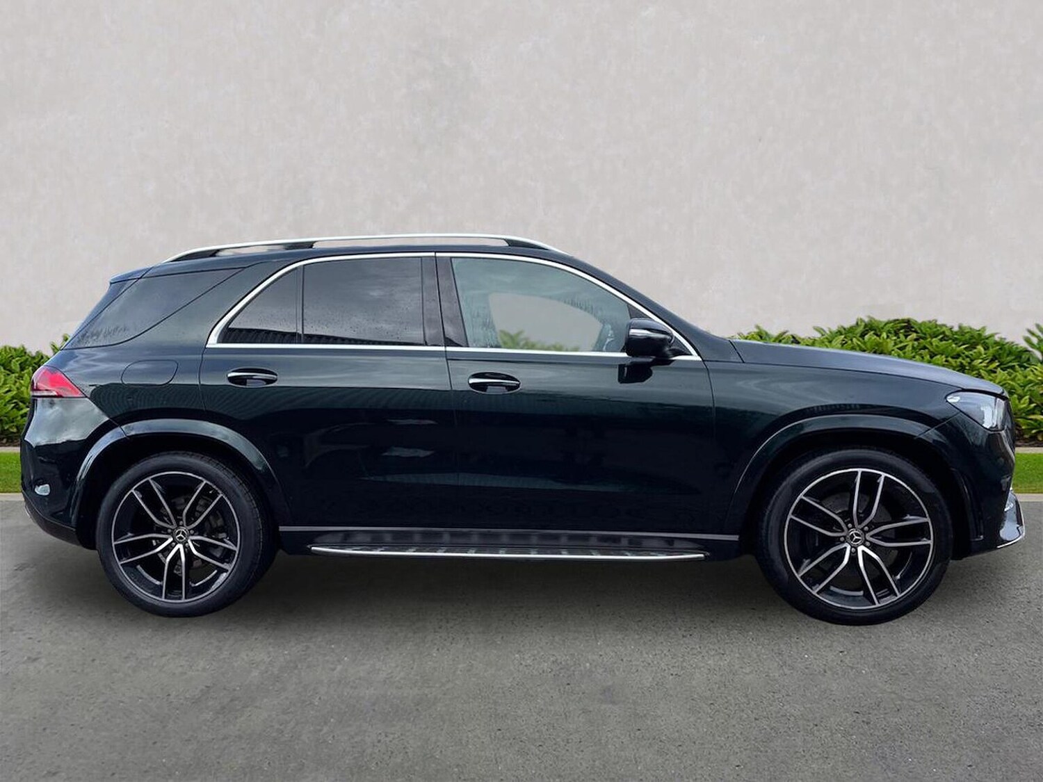 Used Mercedes-Benz GLE 2023 for sale - 76945886: Photo 3