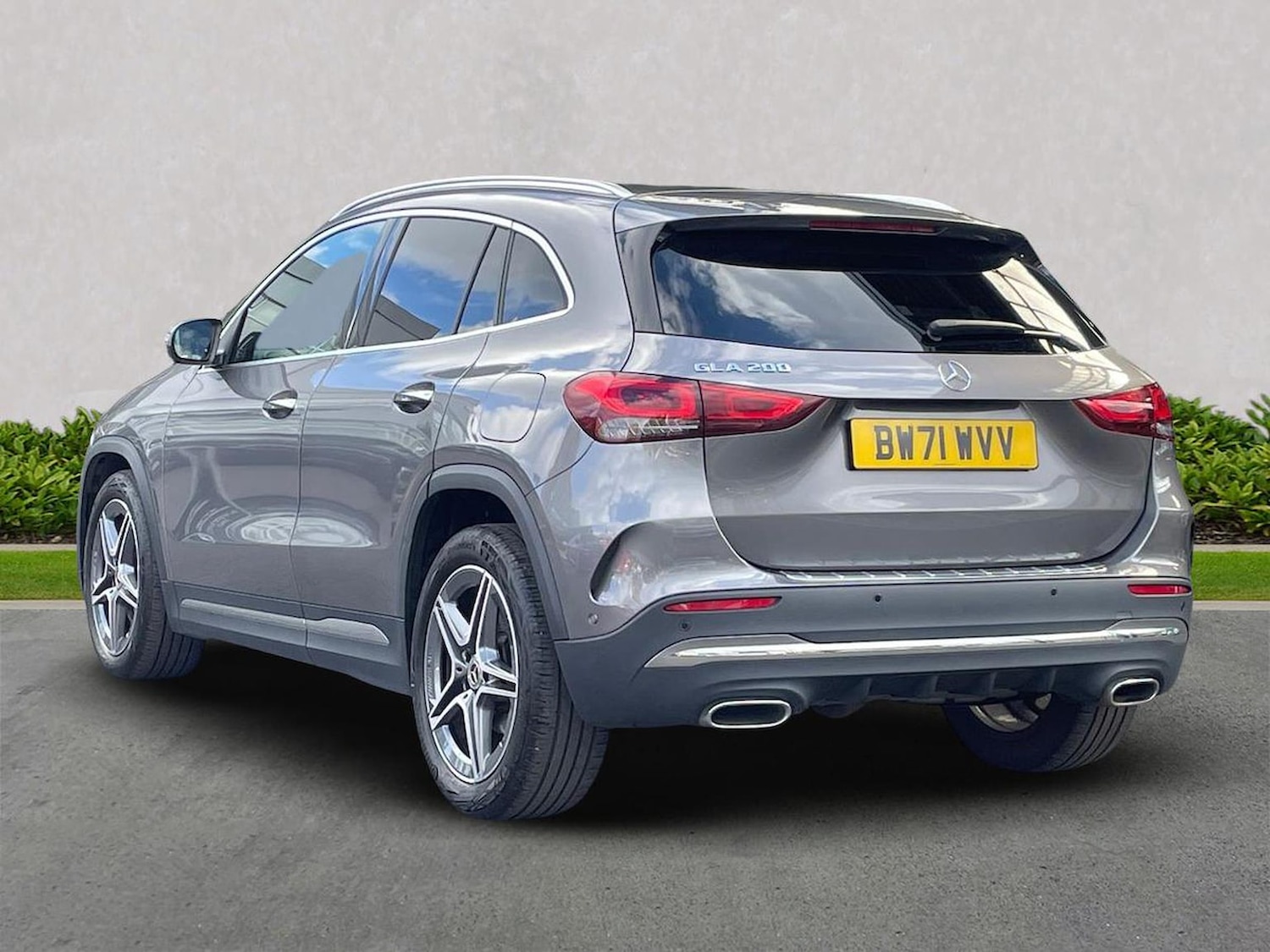 Used Mercedes-Benz GLA 2021 for sale - 76127271: Photo 2