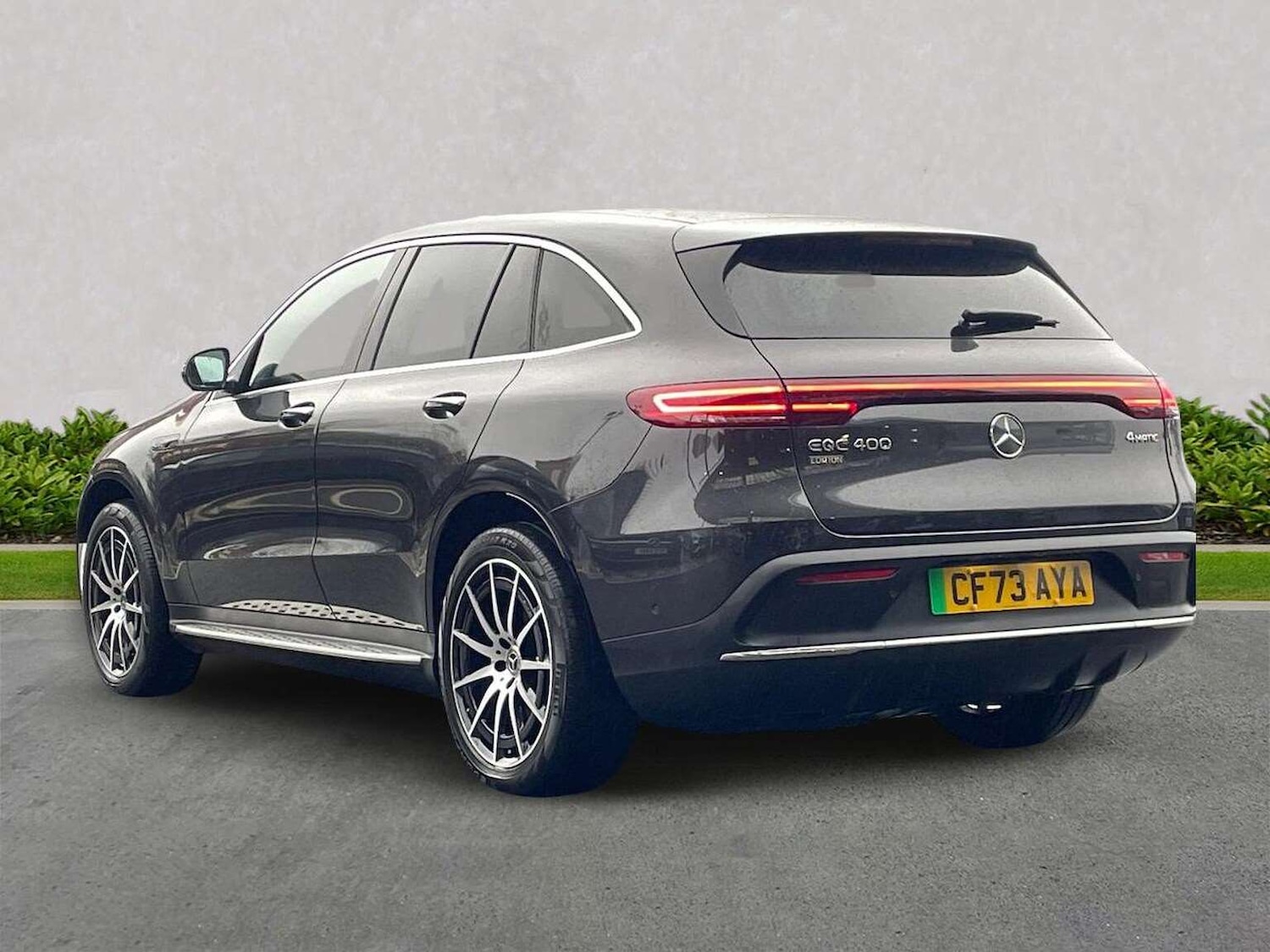 Used Mercedes-Benz EQC 2023 for sale - 77662532: Photo 2