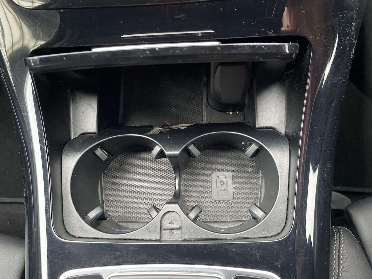 Used Mercedes-Benz EQC 2023 for sale - 77662532: Photo 32