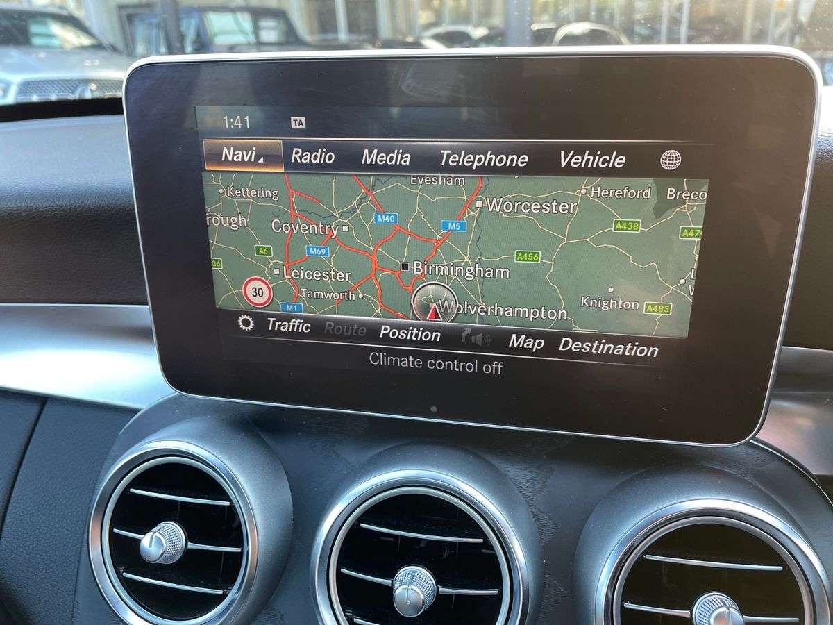 Used Mercedes-Benz C Class 2018 for sale - 77750067: Photo 14