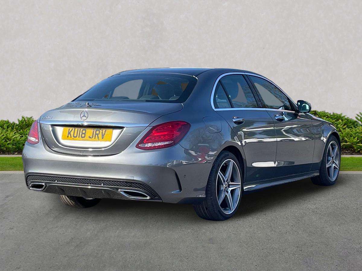 Used Mercedes-Benz C Class 2018 for sale - 77750067: Photo 6