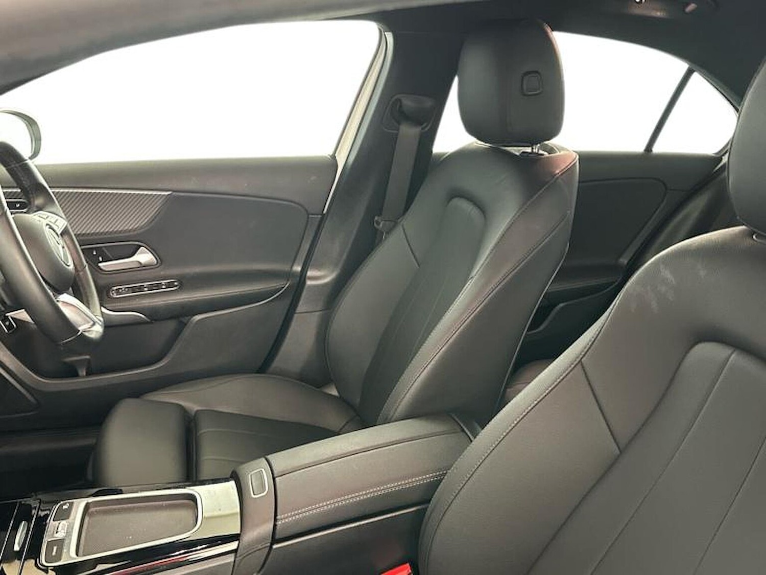 Used Mercedes-Benz A-Class 2024 for sale - 76555397: Photo 5