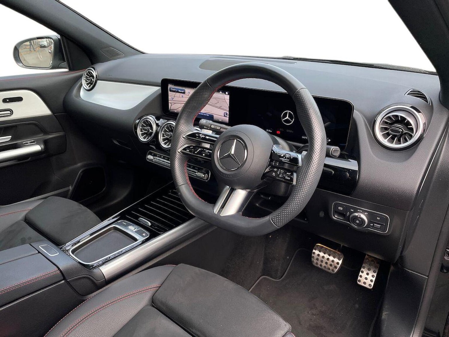 Used Mercedes-Benz GLA 2024 for sale - 76340631: Photo 15