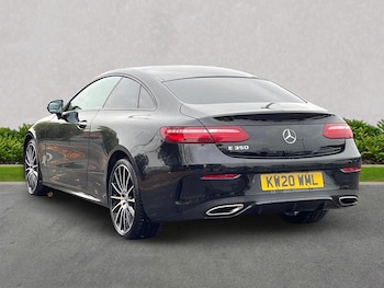 Used Mercedes-Benz E Class 2020 for sale - 76310133: Photo 2