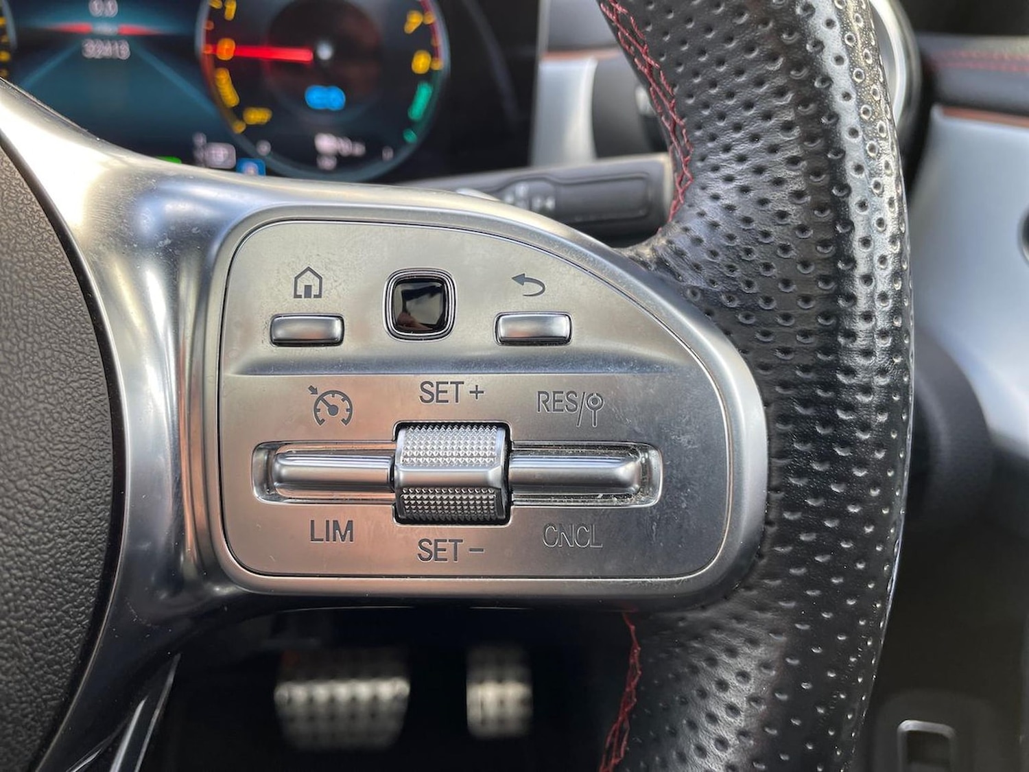 Used Mercedes-Benz CLA 2023 for sale - 76142942: Photo 27