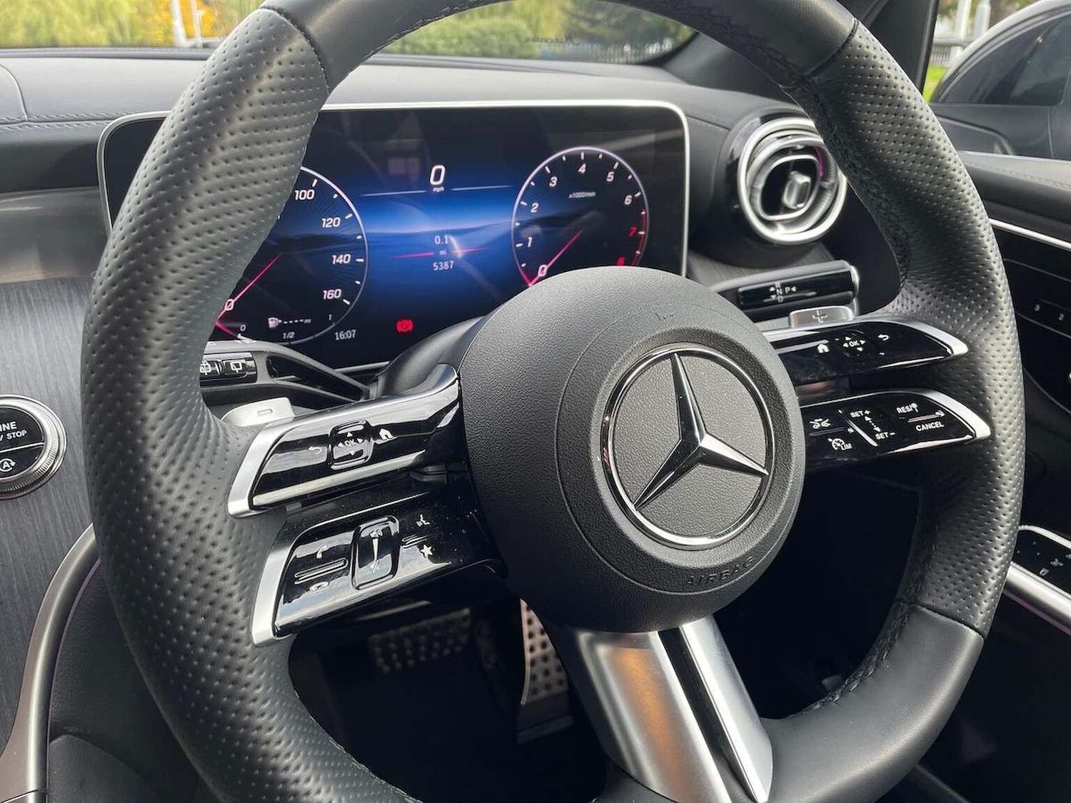 Used Mercedes-Benz GLC 2024 for sale - 76134296: Photo 14