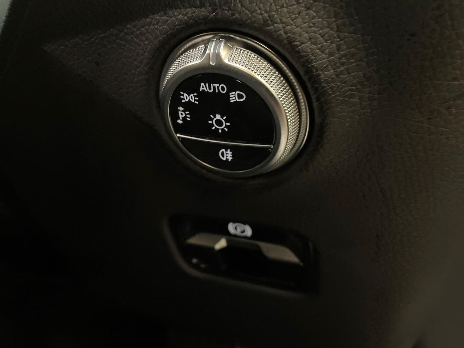 Used Mercedes-Benz GLC 2024 for sale - 76134296: Photo 22