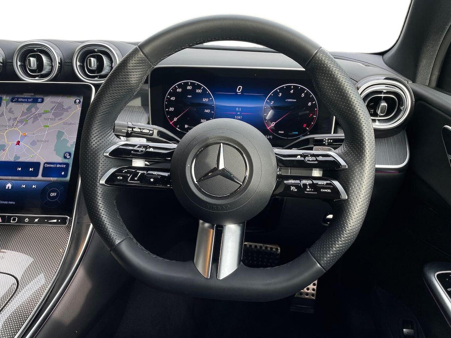 Used Mercedes-Benz GLC 2024 for sale - 76134296: Photo 9