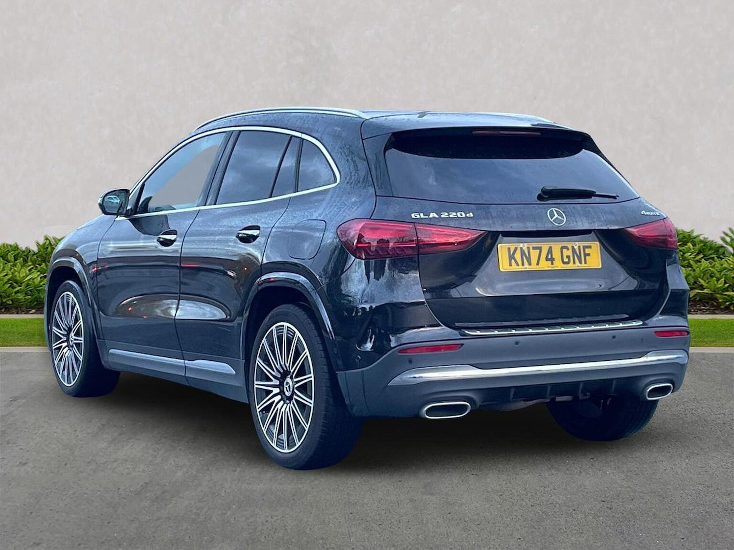 Used Mercedes-Benz GLA 2024 for sale - 76892161: Photo 2