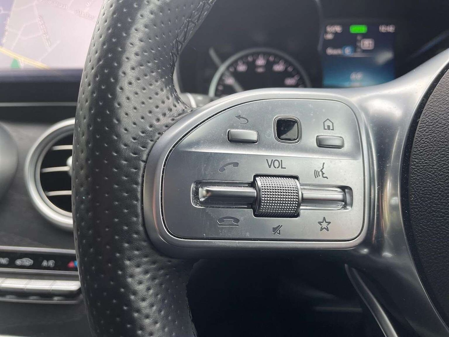 Used Mercedes-Benz C Class 2021 for sale - 77590348: Photo 26