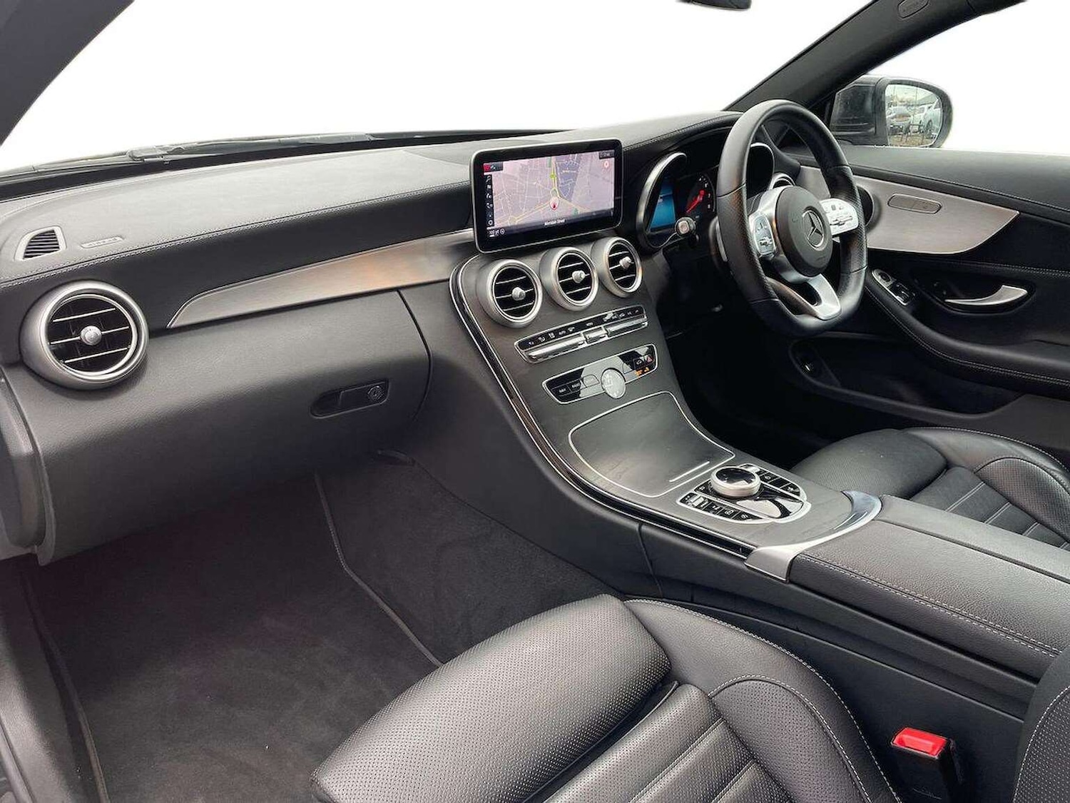 Used Mercedes-Benz C Class 2021 for sale - 77590348: Photo 7