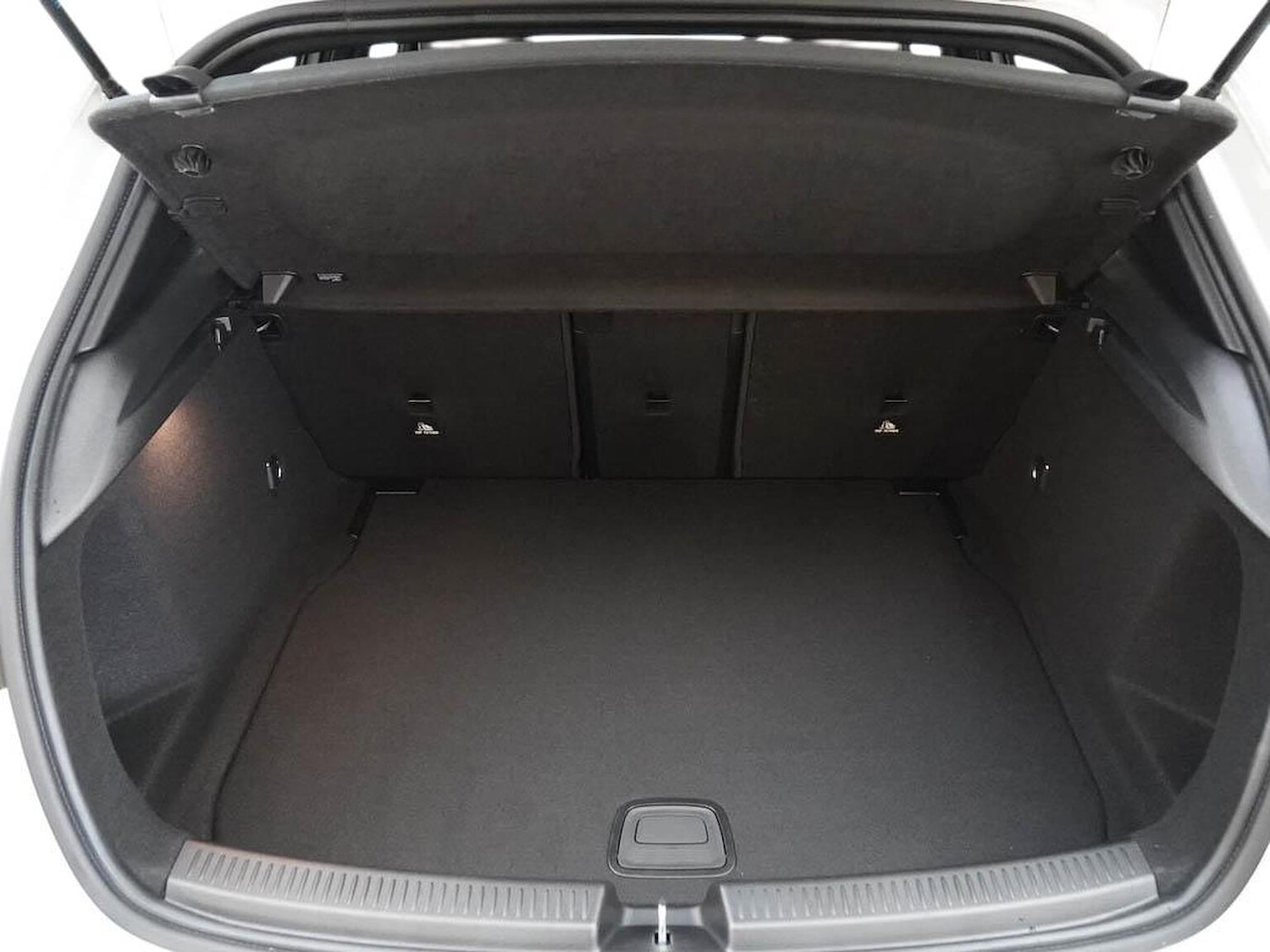 Used Mercedes-Benz A-Class 2024 for sale - 76383368: Photo 6