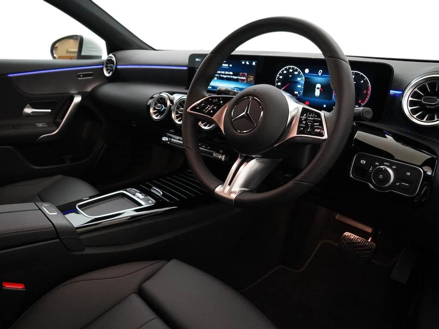 Used Mercedes-Benz A-Class 2024 for sale - 76383368: Photo 9