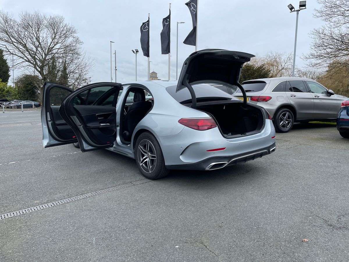 Used Mercedes-Benz E Class 2024 for sale - 78106334: Photo 40