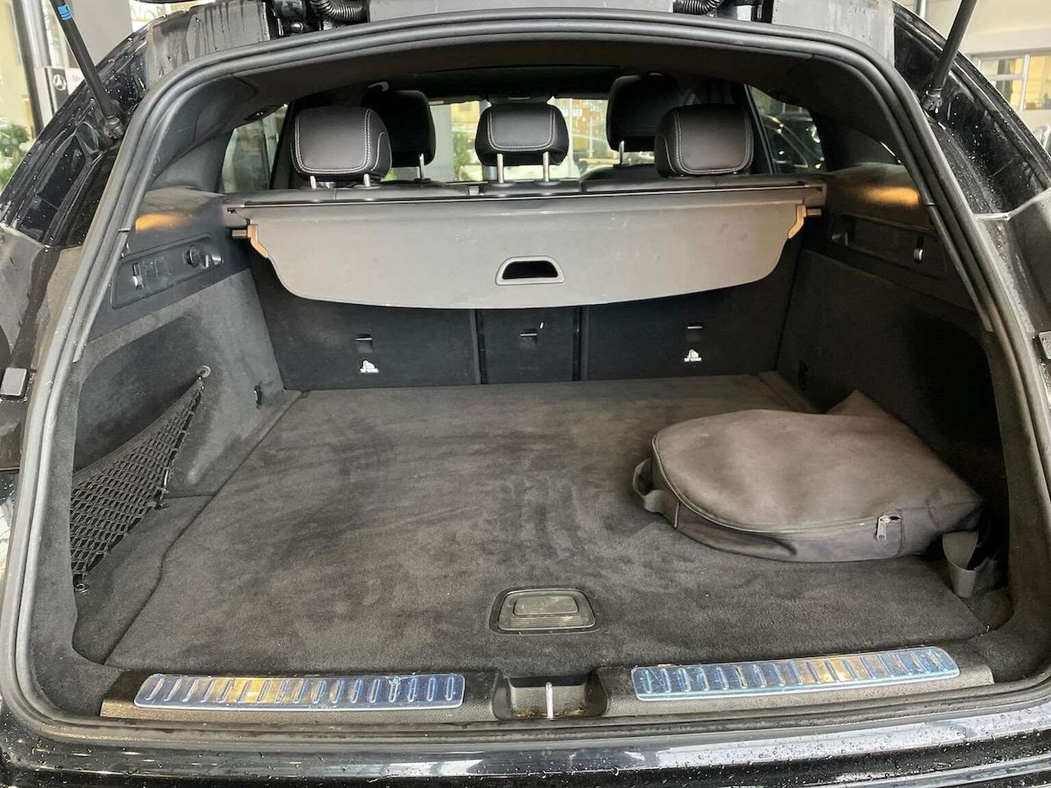 Used Mercedes-Benz EQC 2023 for sale - 77888644: Photo 17